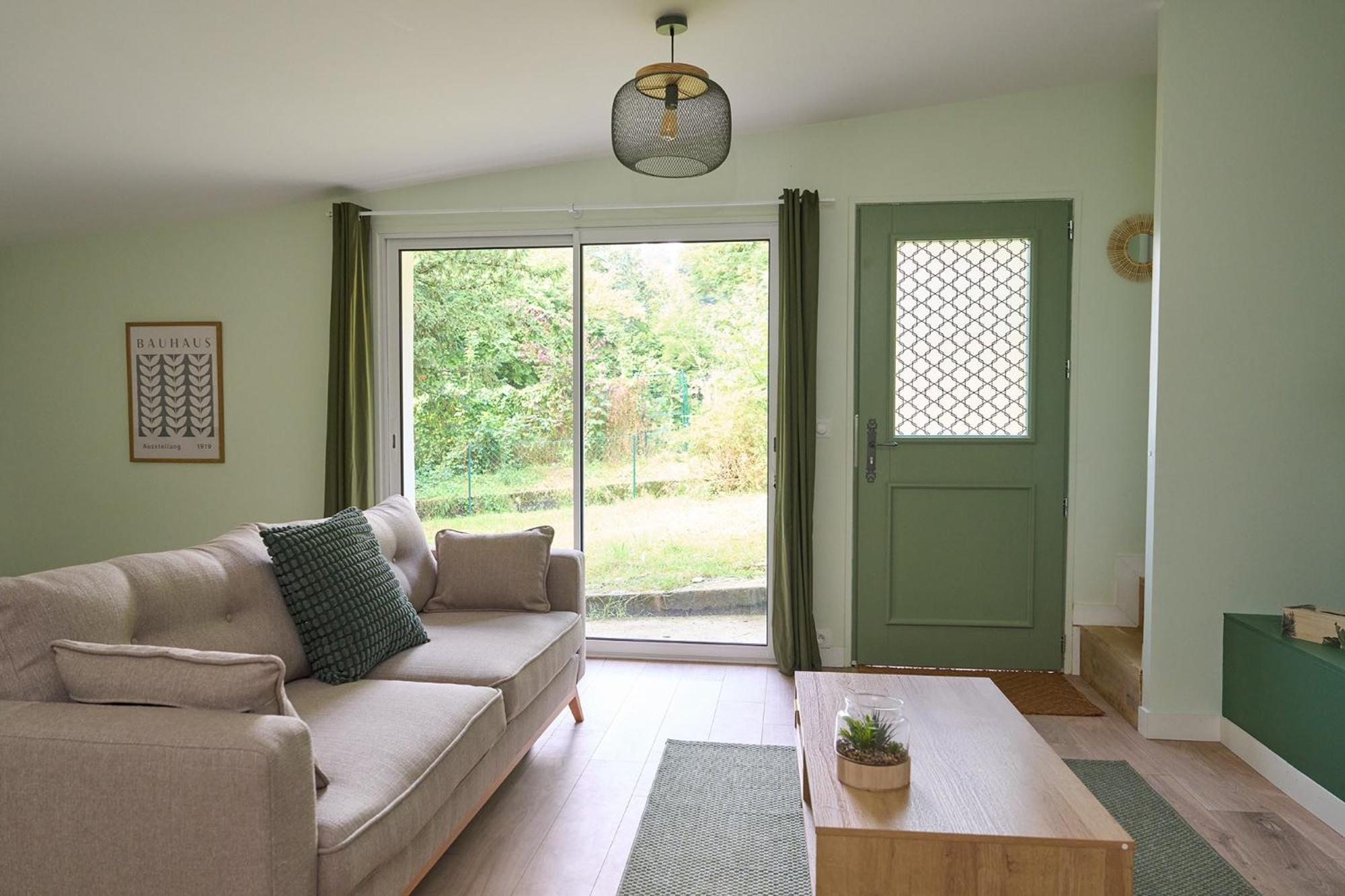 Green Escape - Cozy & Chill Brunoy ภายนอก รูปภาพ