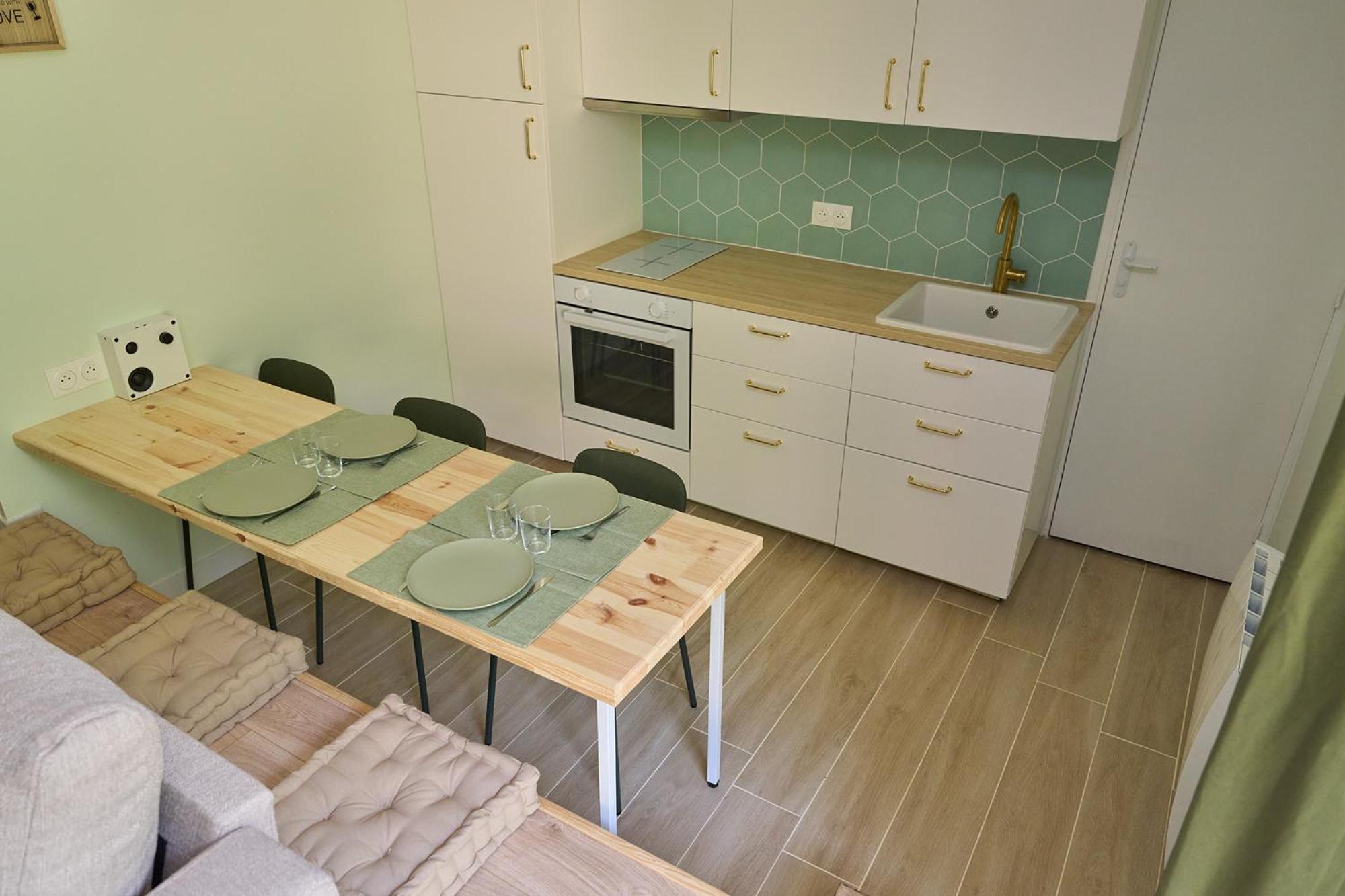 Green Escape - Cozy & Chill Brunoy ภายนอก รูปภาพ