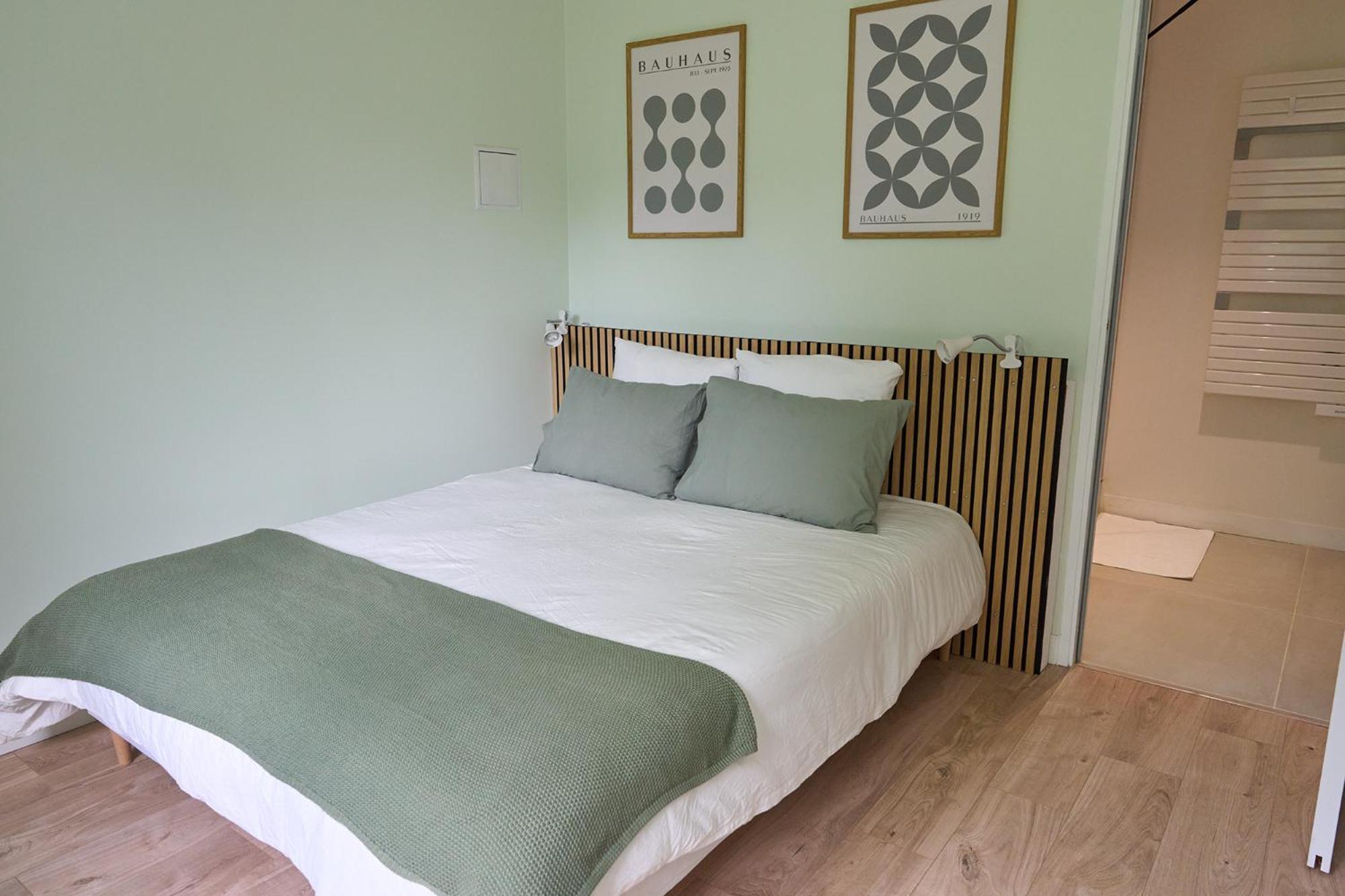 Green Escape - Cozy & Chill Brunoy ภายนอก รูปภาพ