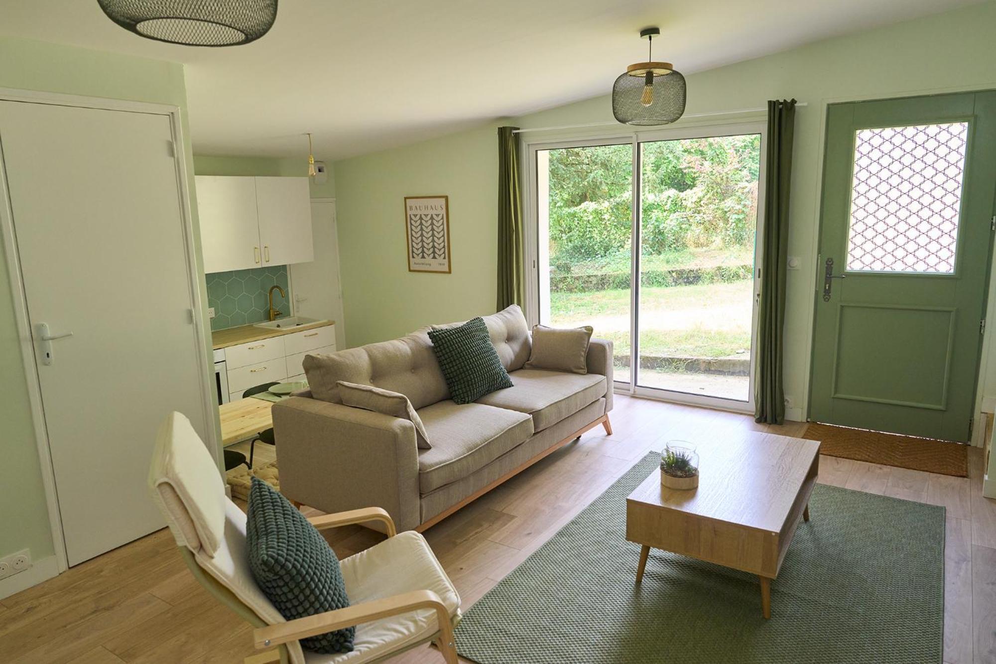 Green Escape - Cozy & Chill Brunoy ภายนอก รูปภาพ